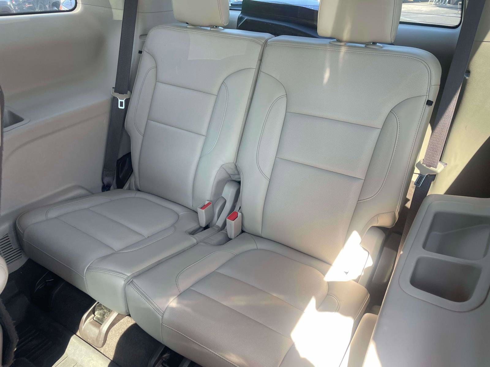 Used 2018 GMC Acadia Denali w/ LPO, Cargo Package image 7