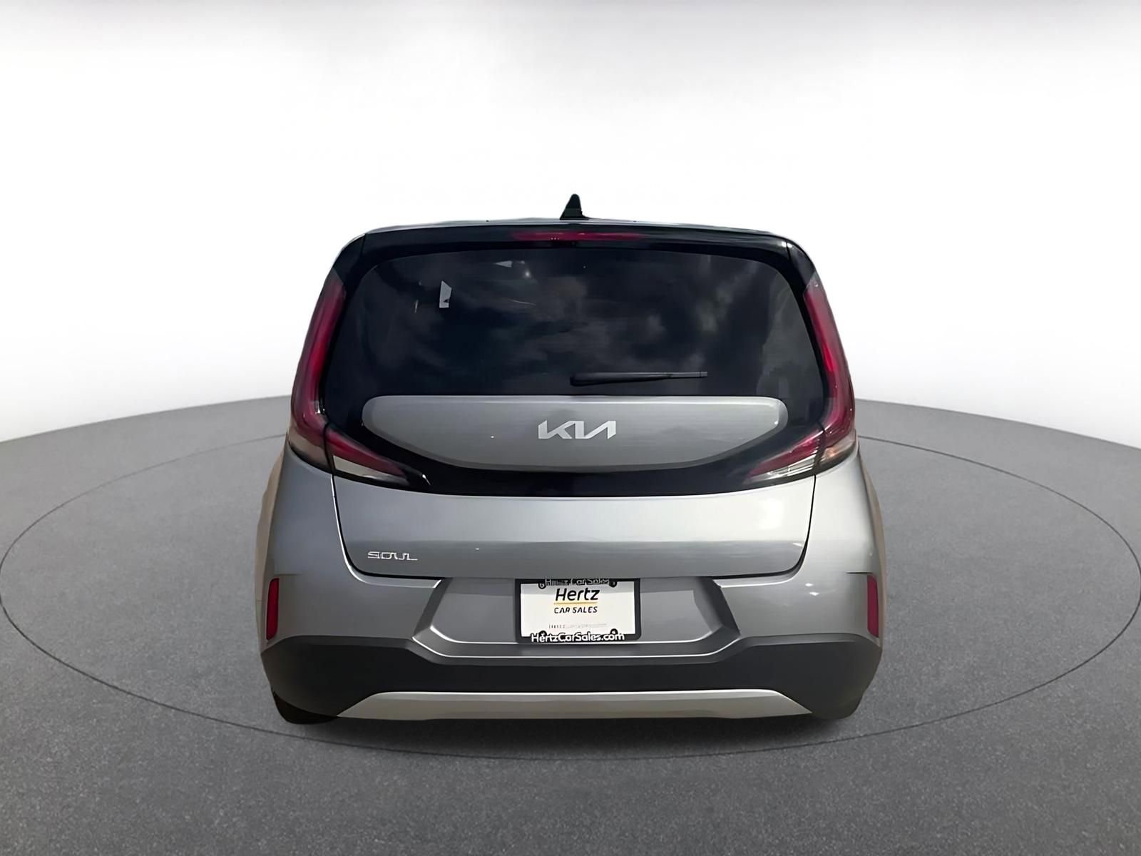 Used 2025 Kia Soul LX w/ LX Technology Package FWD image 12