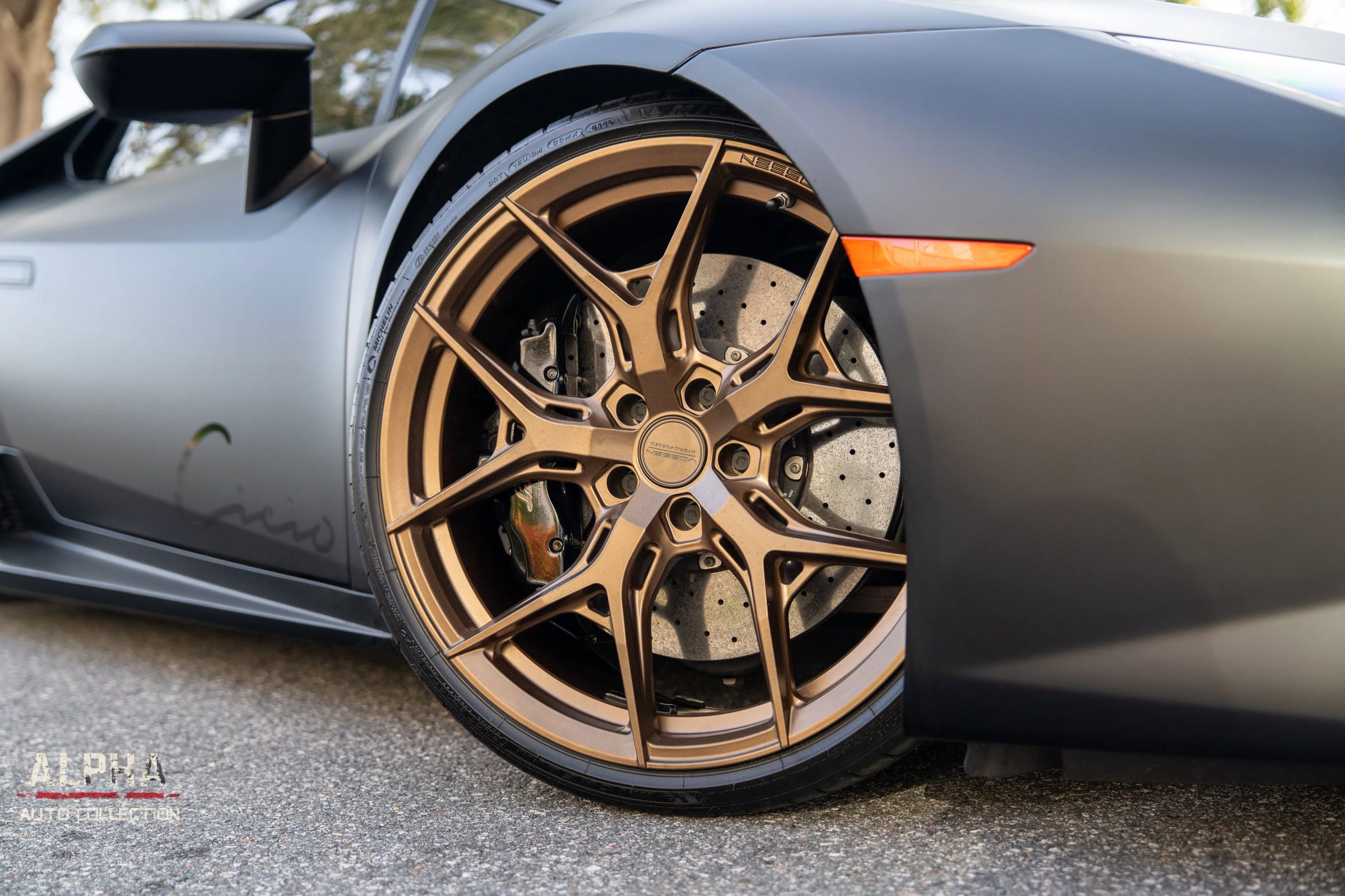 Used 2015 Lamborghini Huracan LP 610-4 image 19