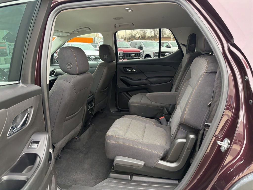 Used 2018 Chevrolet Traverse LT image 13