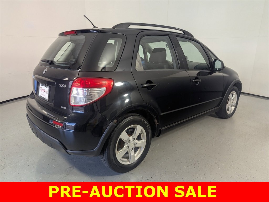 Used 2011 Suzuki SX4 AWD Hatchback image 7