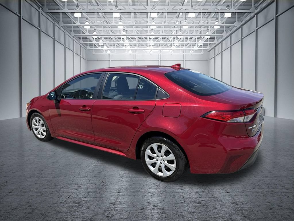 Used 2024 Toyota Corolla LE FWD image 3