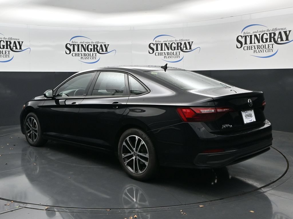 Used 2023 Volkswagen Jetta Sport FWD image 5