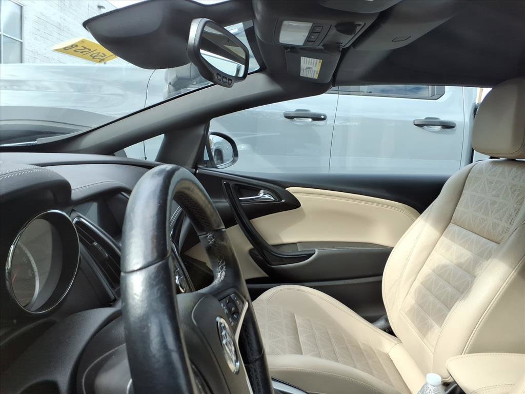 Used 2018 Buick Cascada Premium image 6