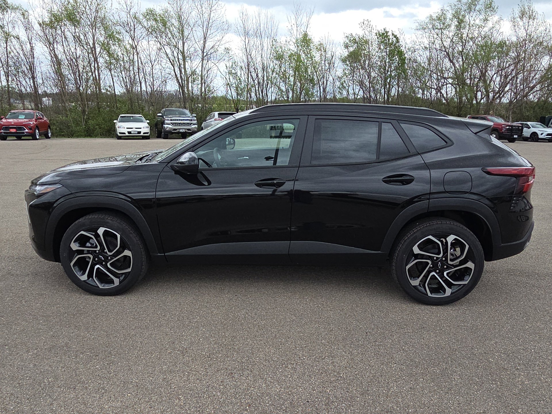 New 2026 Chevrolet Trax RS w/ Driver Confidence Package image 5