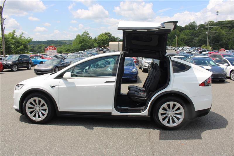 Used 2020 Tesla Model X Long Range AWD/4WD image 4
