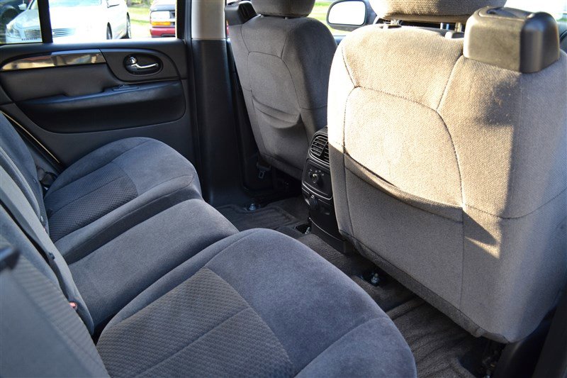 Used 2007 GMC Envoy SLE image 26