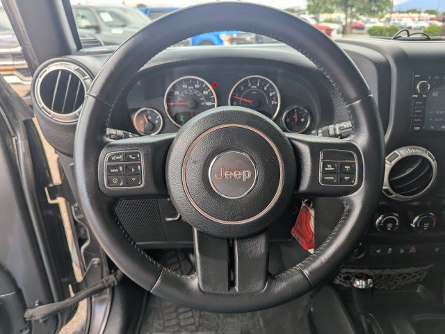 Used 2017 Jeep Wrangler Unlimited Rubicon w/ Connectivity Group AWD/4WD image 11