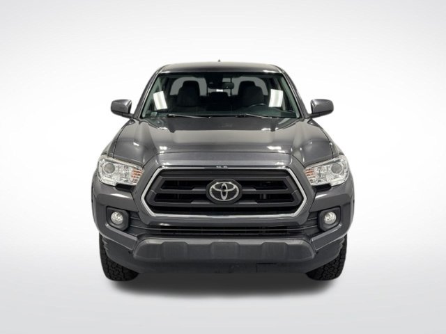 Used 2021 Toyota Tacoma SR5 RWD image 3