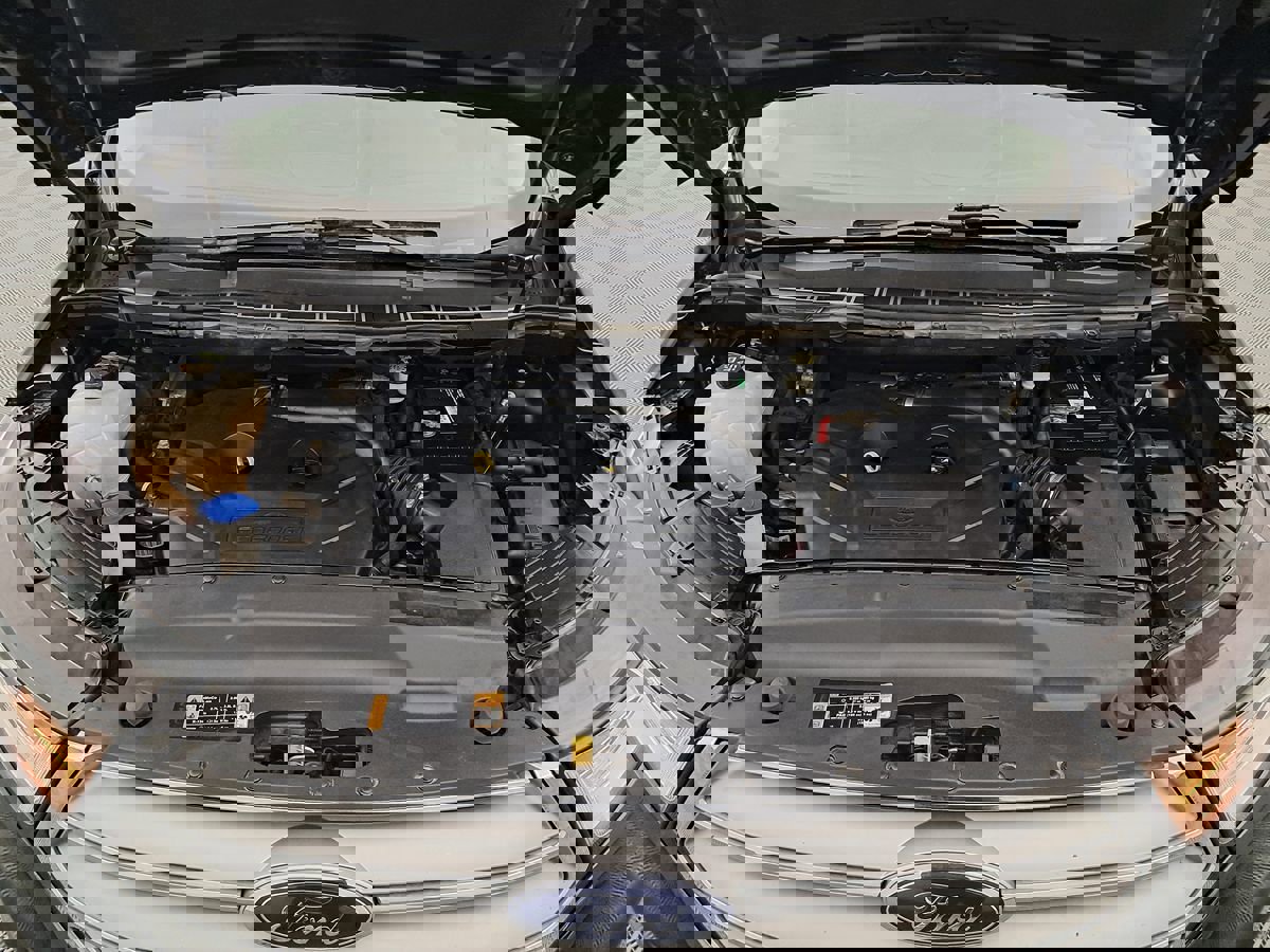 Used 2017 Ford Edge Titanium FWD image 33