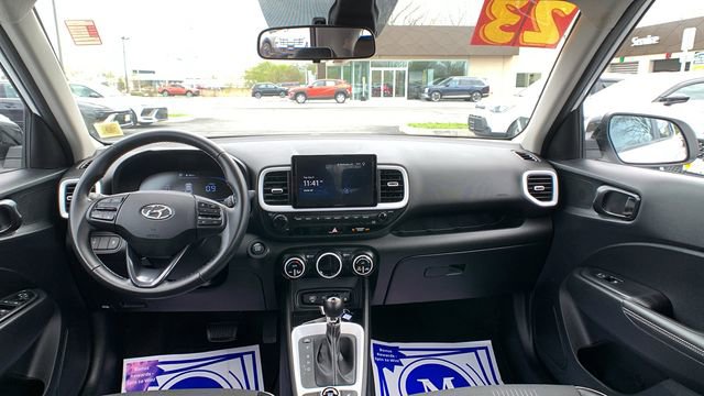 Certified 2023 Hyundai Venue Limited w/ Cargo Package FWD image 19