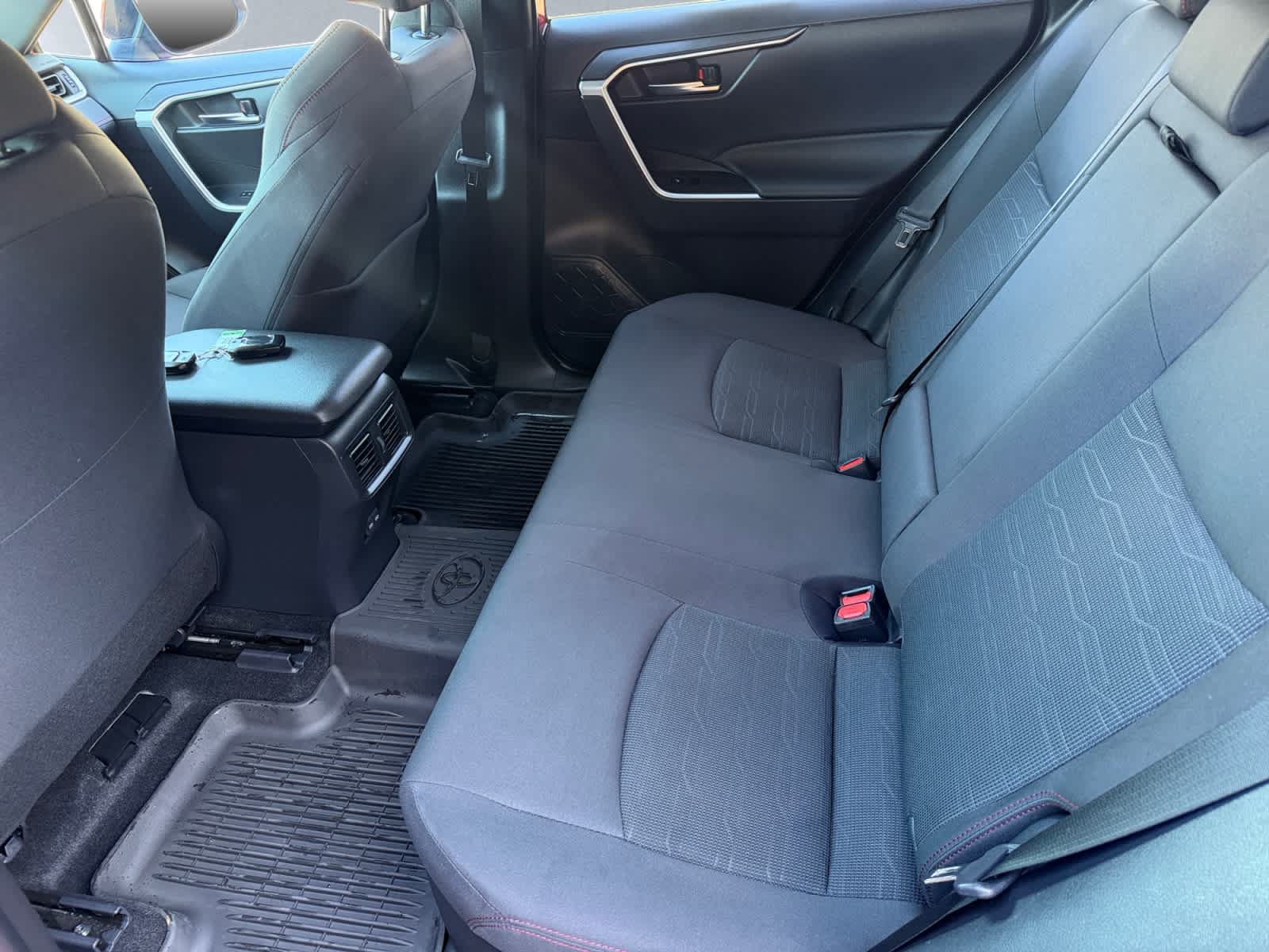 Used 2024 Toyota RAV4 SE w/ Weather & Moonroof Package AWD/4WD image 18