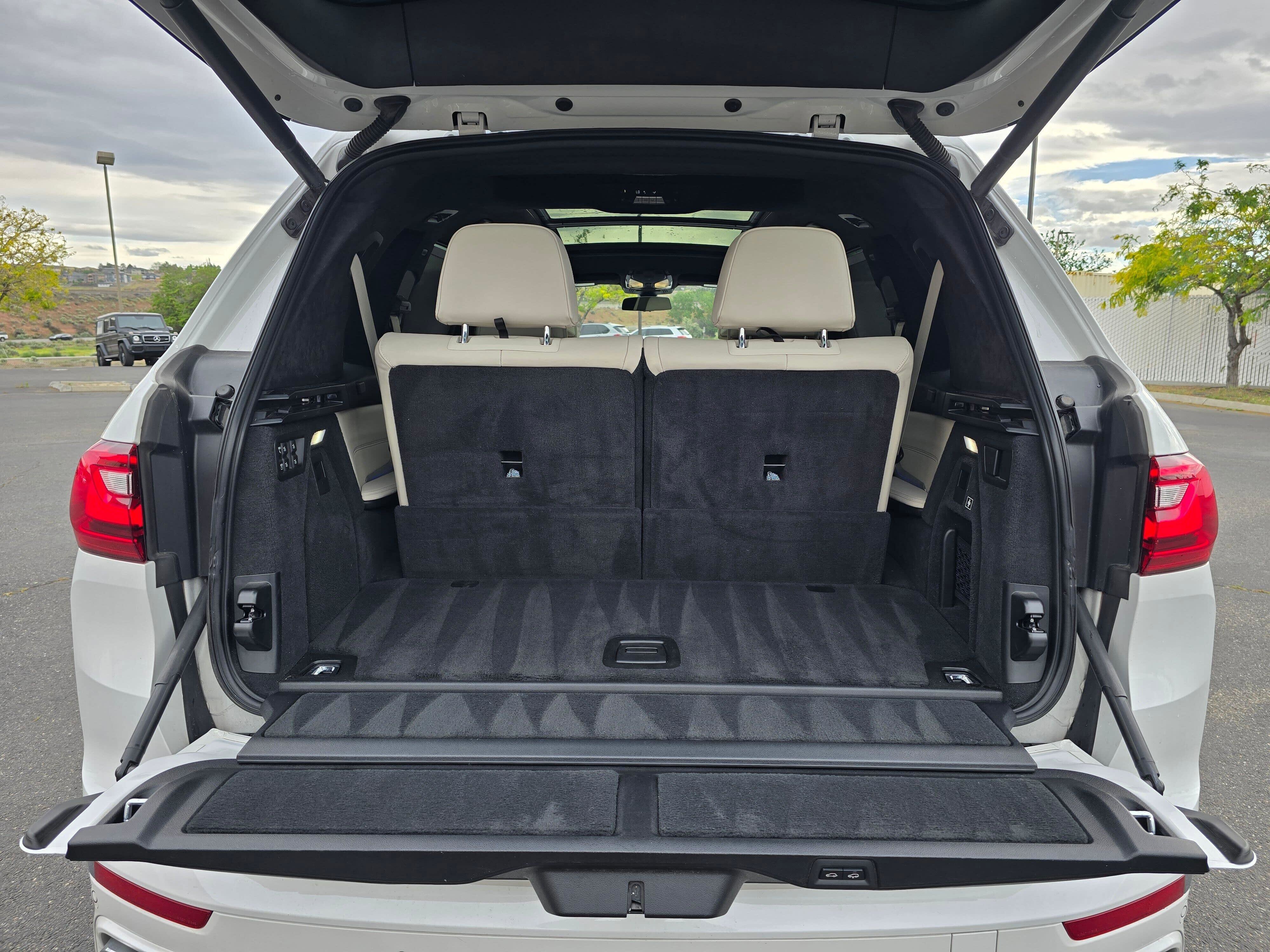 Certified 2022 BMW ALPINA XB7 AWD/4WD image 29