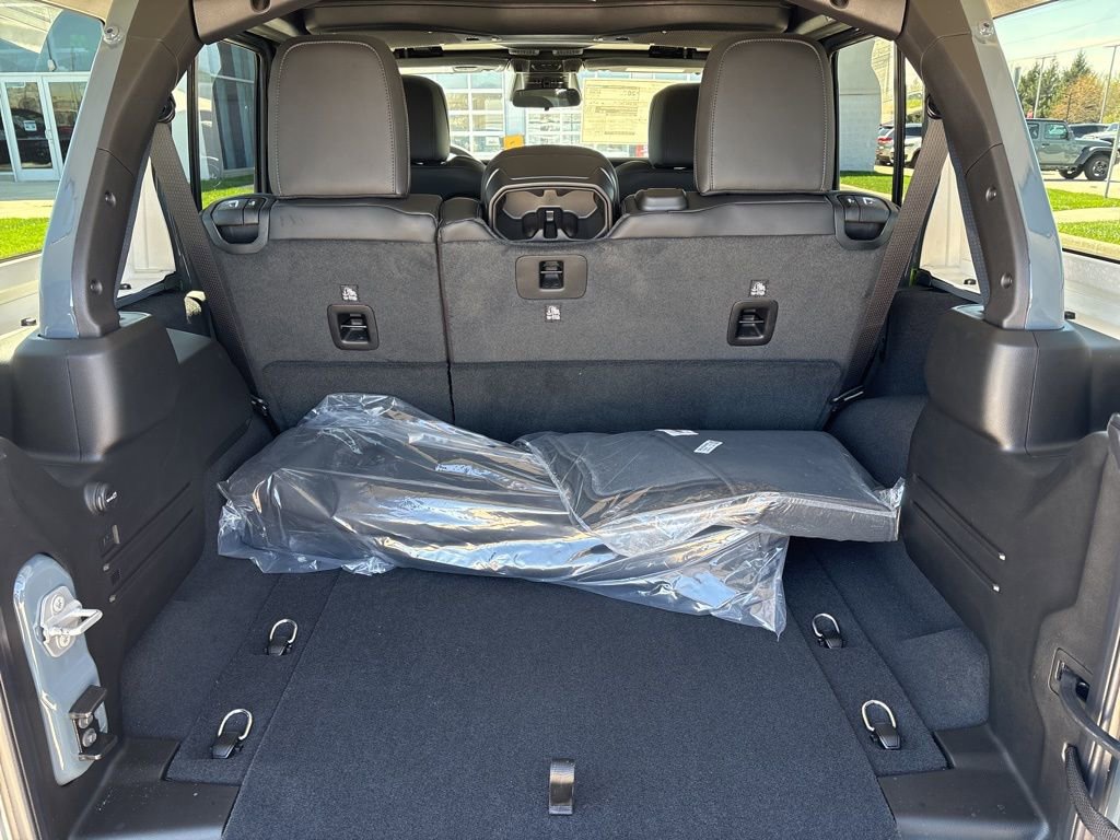 New 2026 Jeep Wrangler Unlimited Rubicon image 11