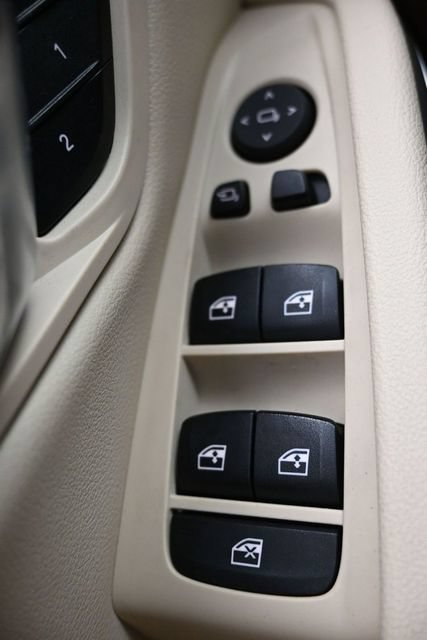 Used 2022 BMW 330i Sedan w/ Driving Assistance Package RWD image 23