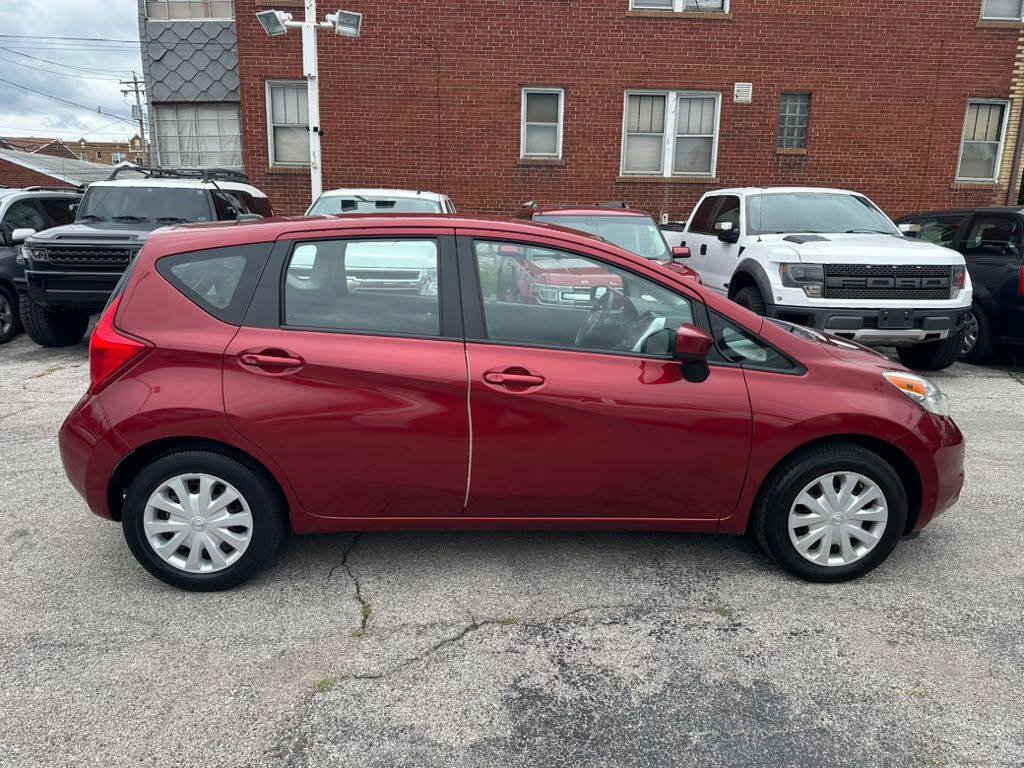 Used 2016 Nissan Versa Note SV FWD image 4