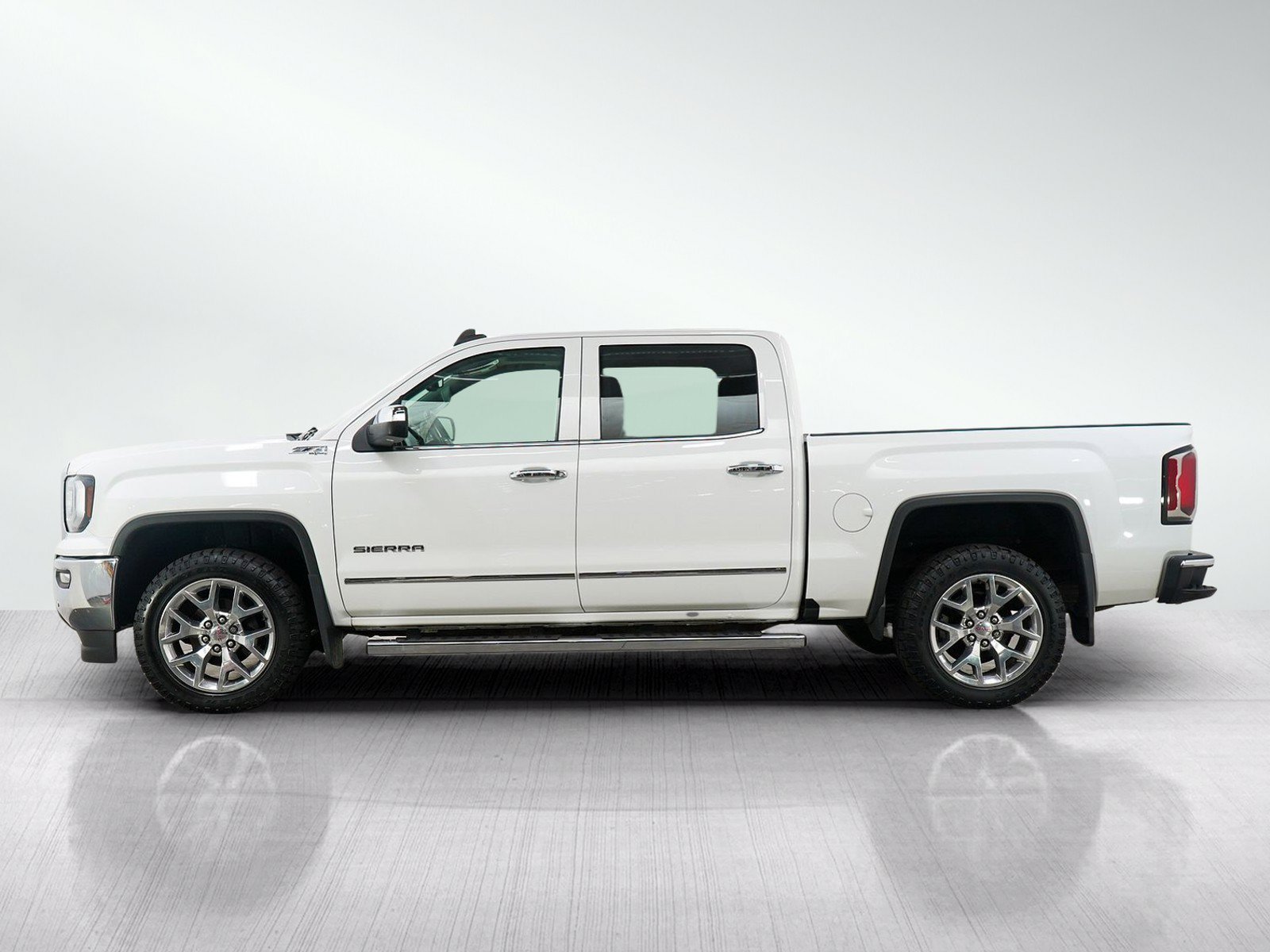 Used 2017 GMC Sierra 1500 SLT AWD/4WD image 2