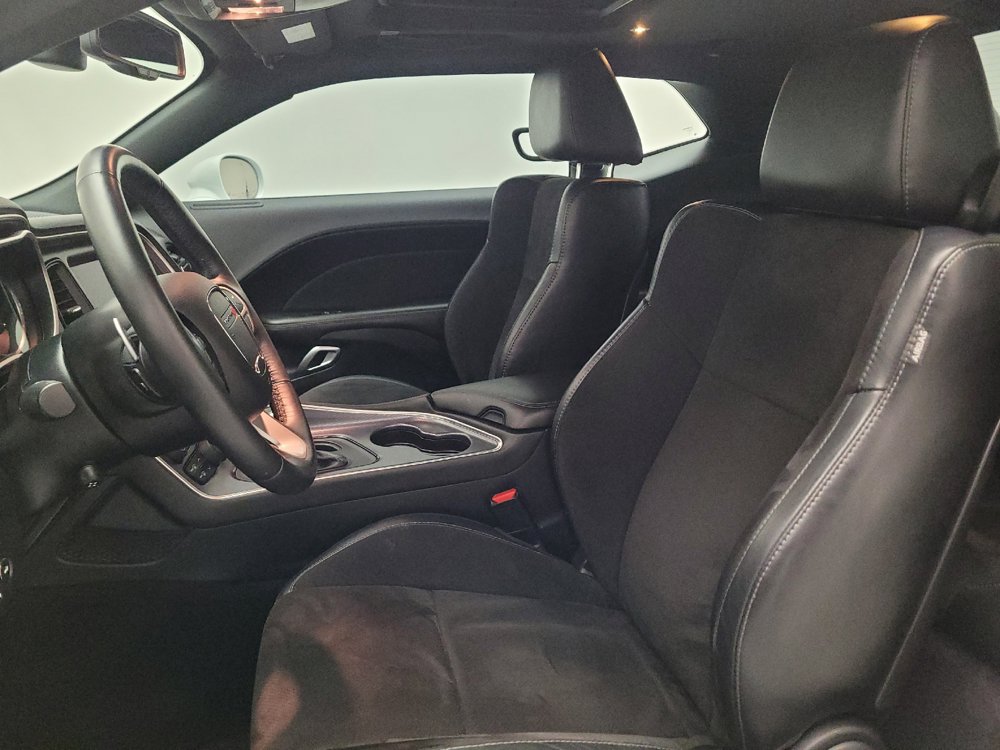 Used 2018 Dodge Challenger SXT Plus RWD image 17