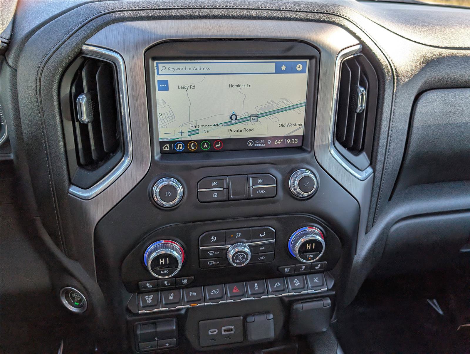 Used 2023 GMC Sierra 3500 Denali w/ Denali Ultimate Package image 31