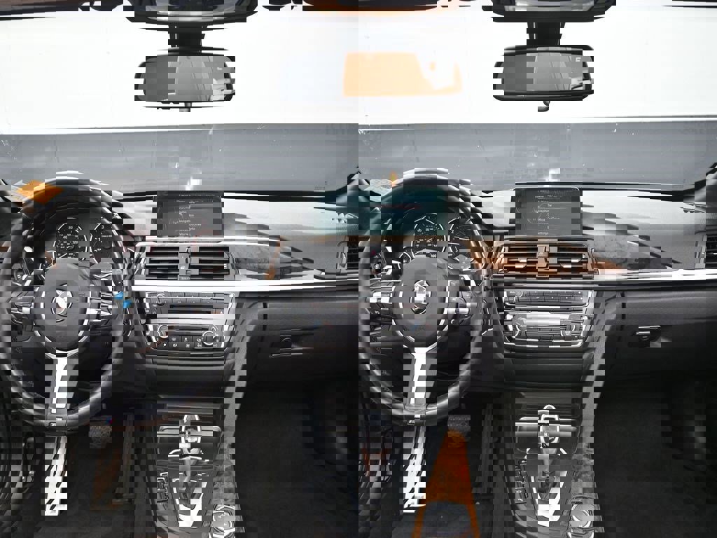 Used 2016 BMW 428i Convertible image 12