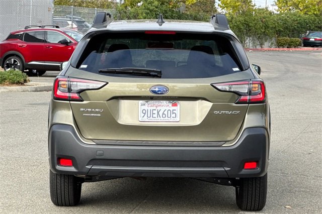 Used 2025 Subaru Outback Premium w/ Popular Package #1 image 5