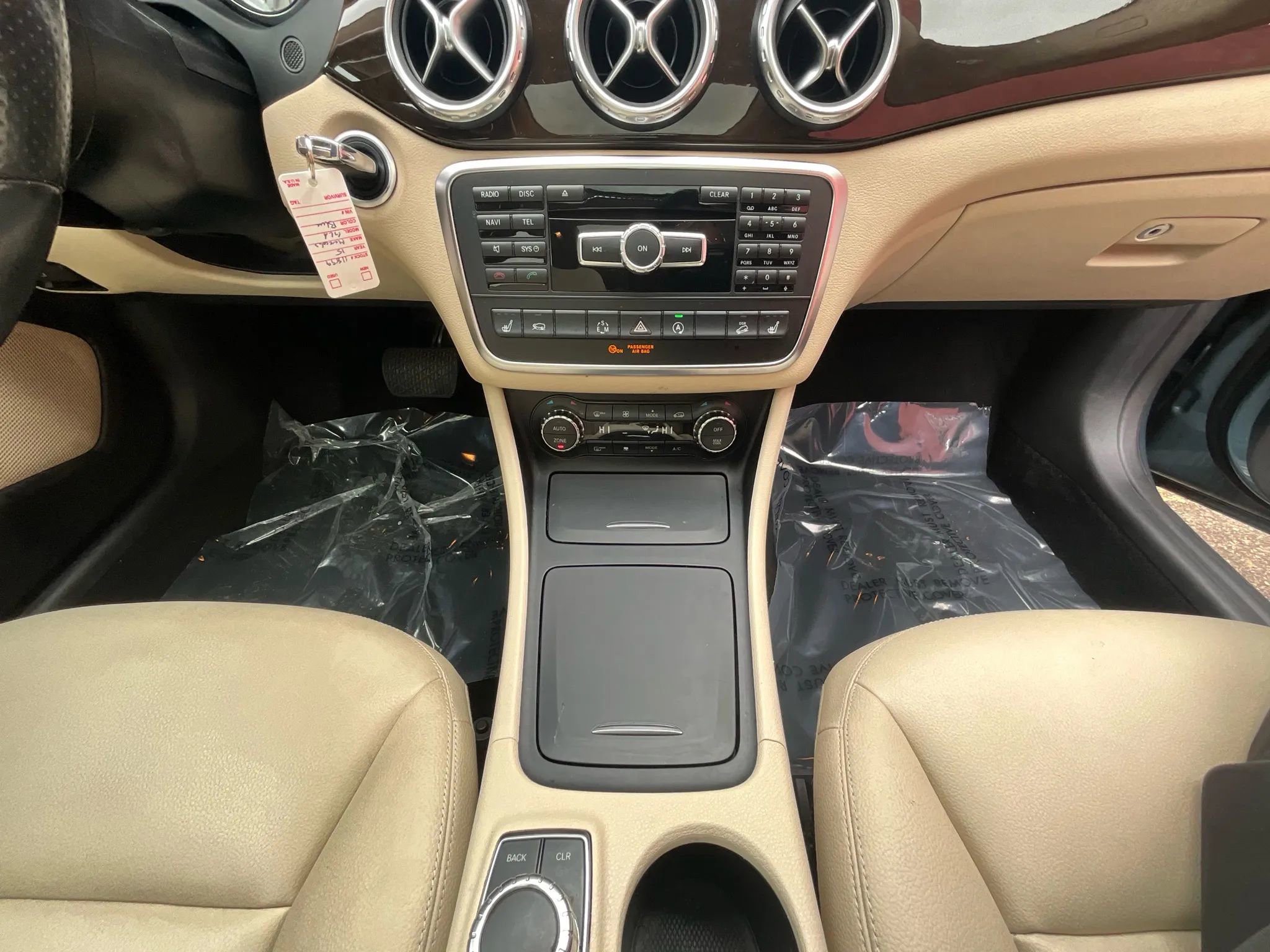 Used 2015 Mercedes-Benz GLA 250 GLA 250 4MATIC Sport Utility 4 image 32
