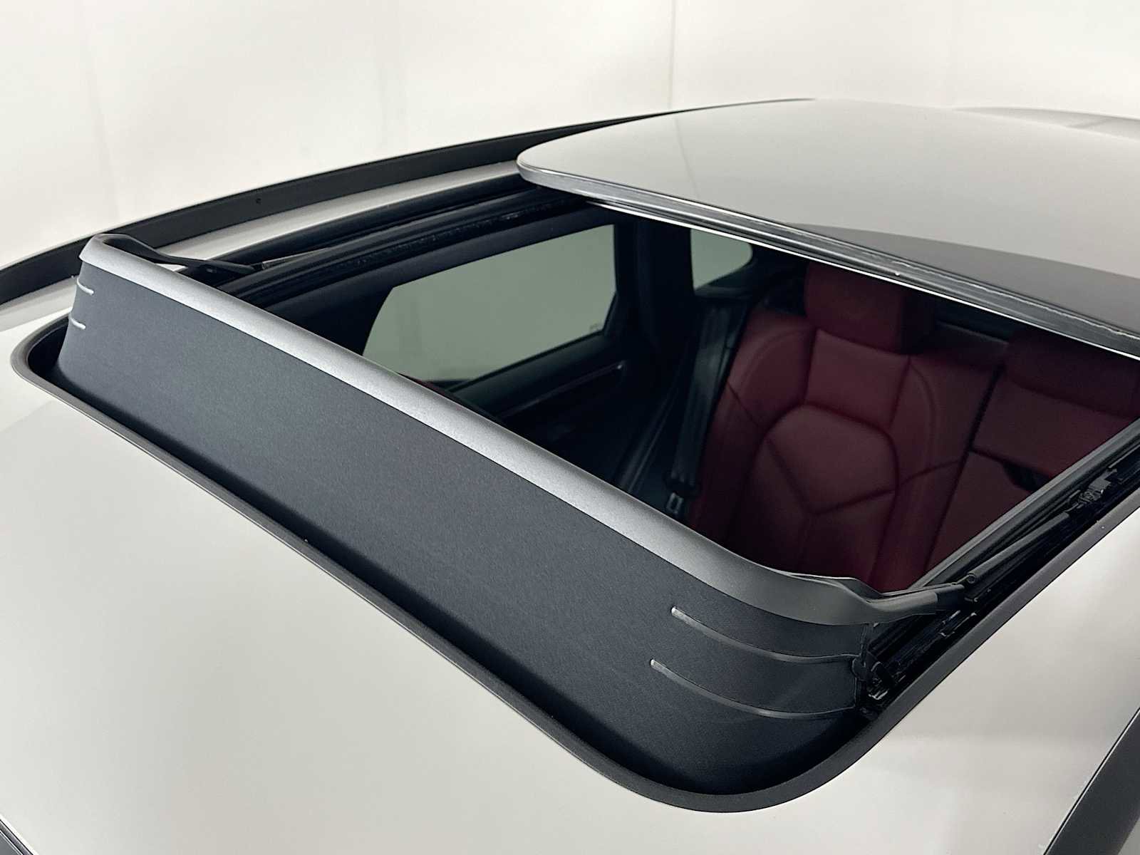 New 2026 Porsche Macan Turbo image 22