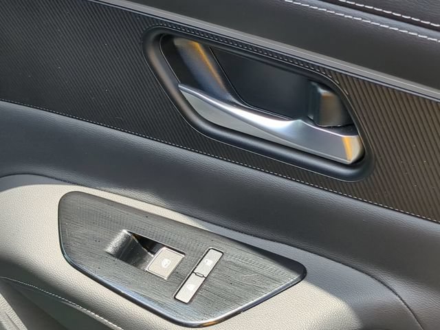 Used 2025 Nissan Murano SV FWD image 34