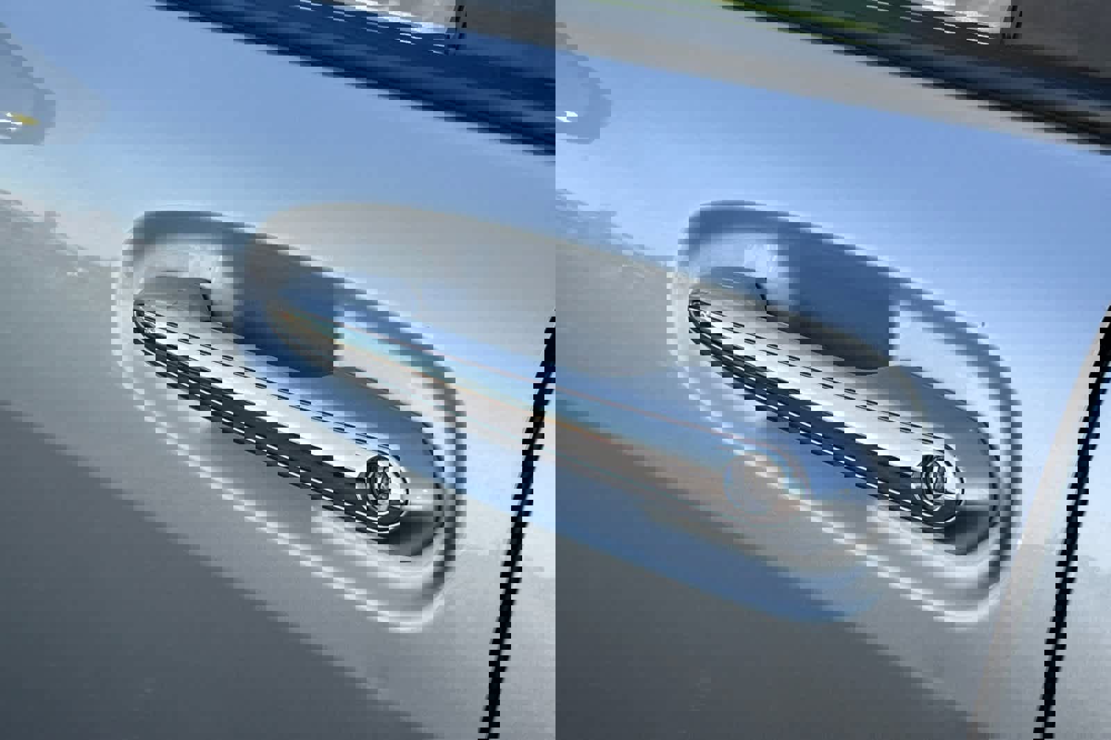 Used 2023 Toyota Sienna XLE image 7