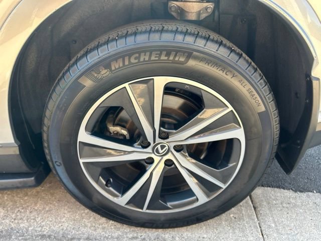 Used 2024 Lexus RX 350 Premium w/ Accessory Package (Z1) AWD/4WD image 36