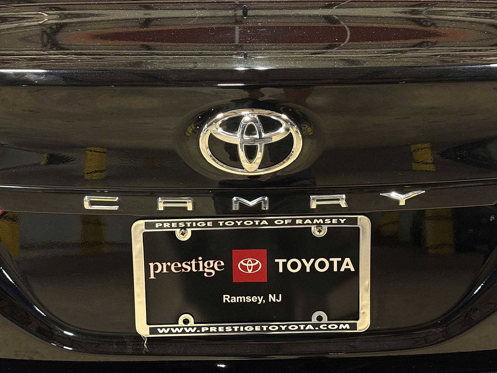 Certified 2021 Toyota Camry LE FWD image 25