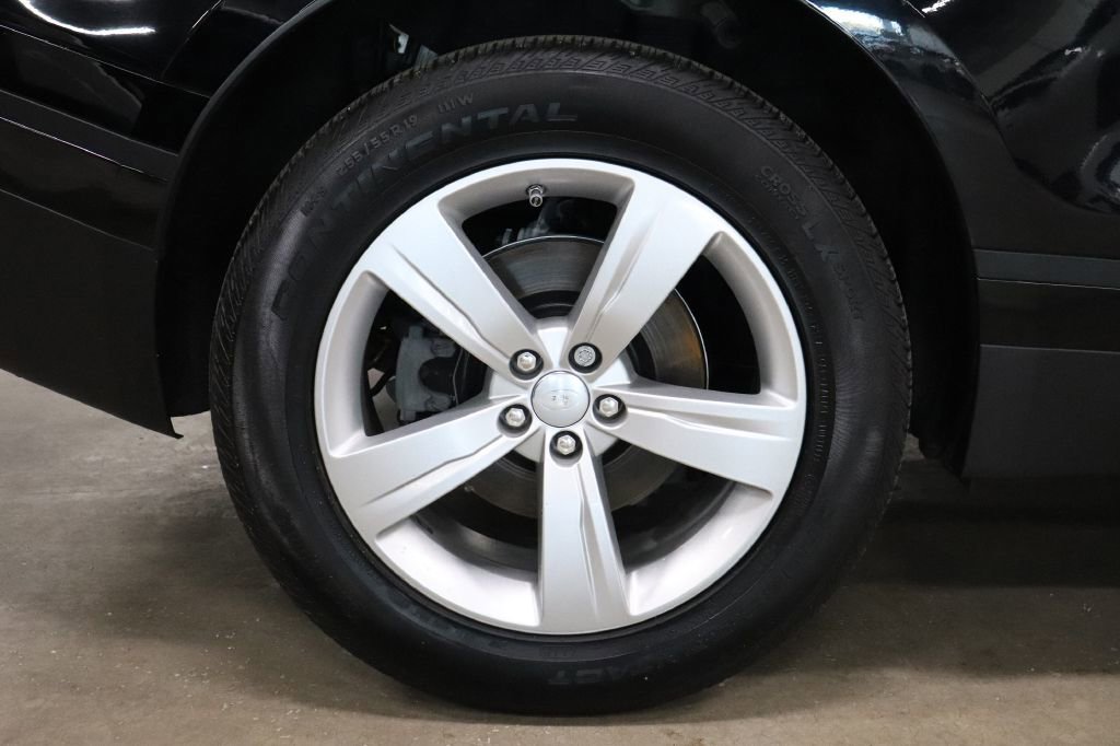 Used 2020 Land Rover Range Rover Velar S image 40