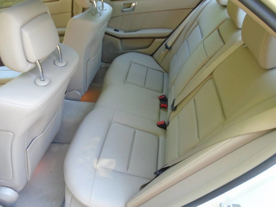 Used 2011 Mercedes-Benz E 350 Sedan image 11