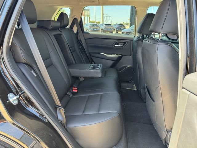 Used 2026 Nissan Rogue Dark Armor FWD image 24