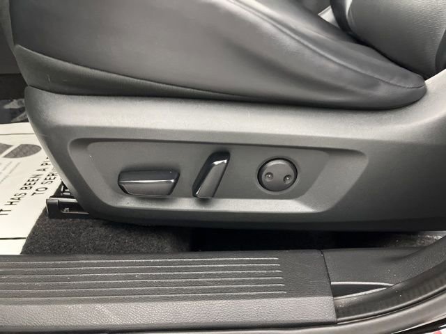 Used 2021 Nissan Rogue SV w/ Premium Package image 32