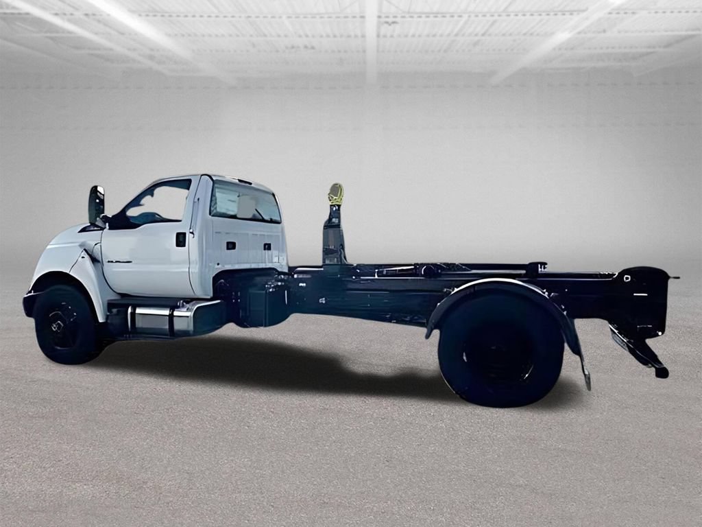 New 2026 Ford F750 2WD Regular Cab Super Duty image 4