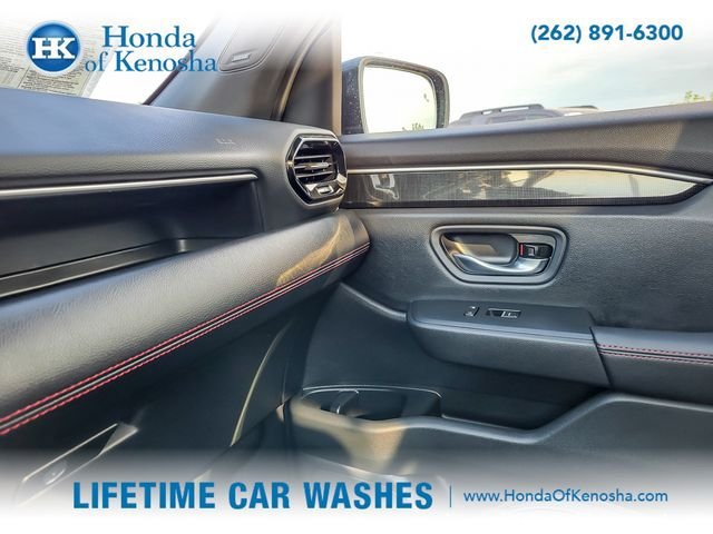 Certified 2025 Honda Pilot Black Edition image 21