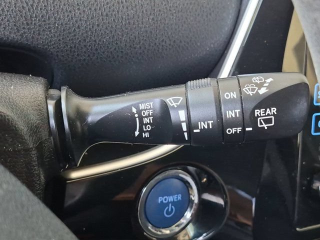 Used 2017 Toyota Prius Two w/ Prius Two Safety Plus Package FWD image 27