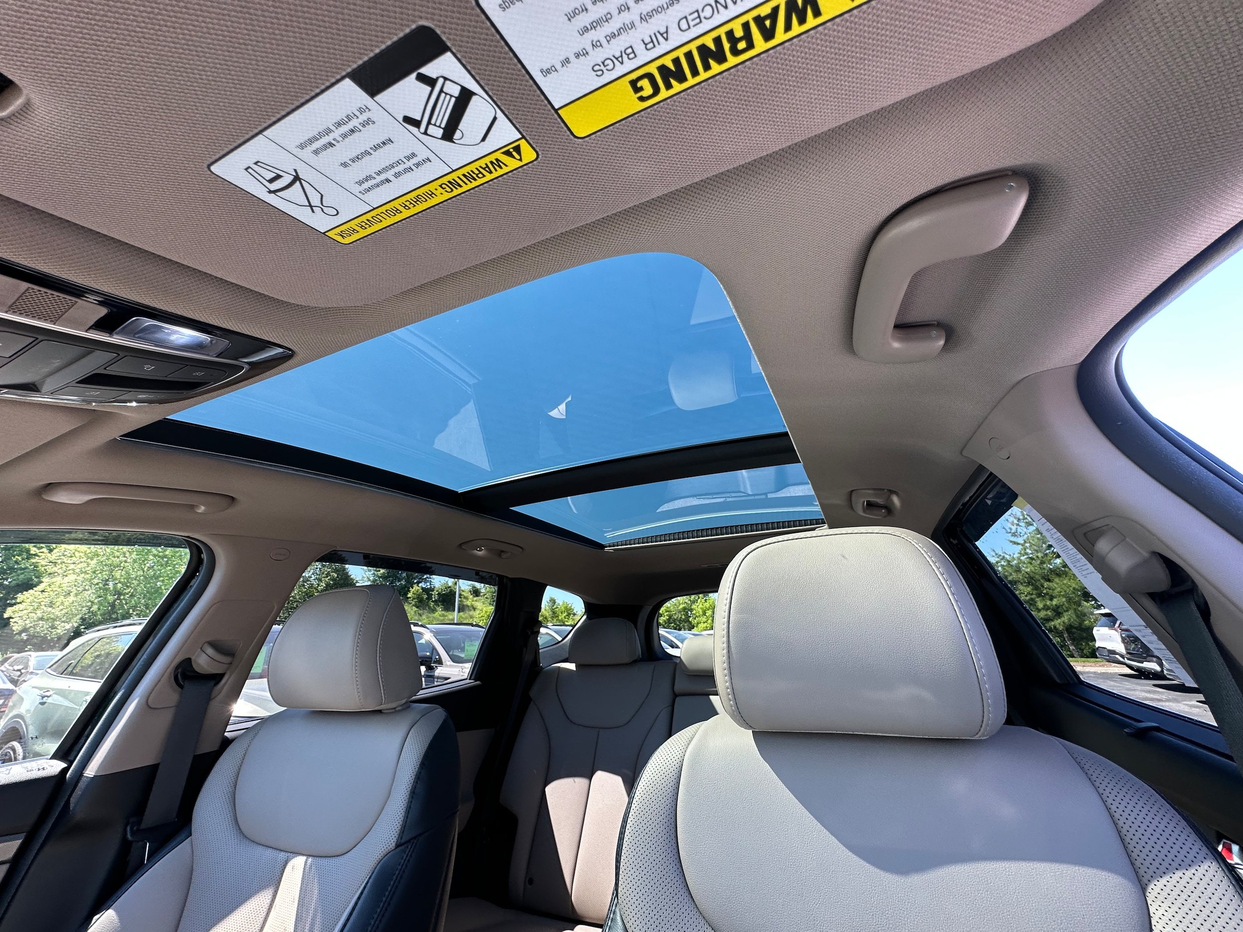 Used 2023 Hyundai Santa Fe SEL w/ Premium Package AWD/4WD image 34