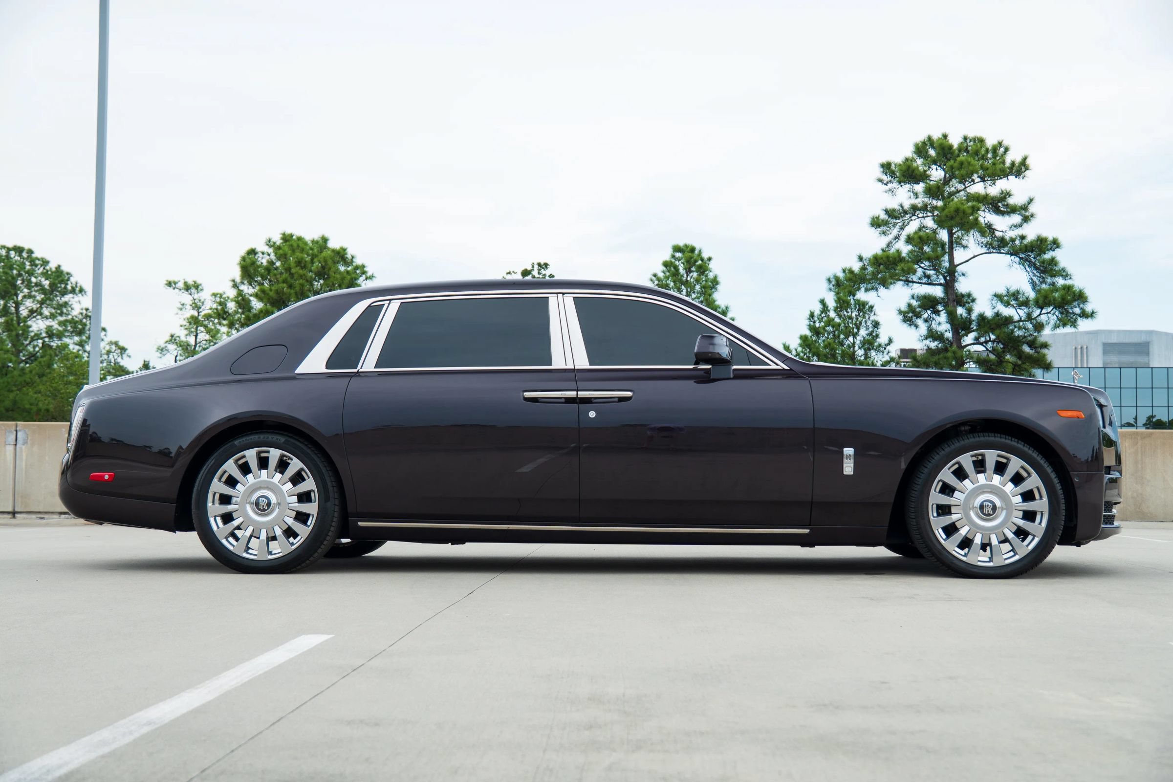 Used 2018 Rolls-Royce Phantom Extended Wheelbase RWD image 21