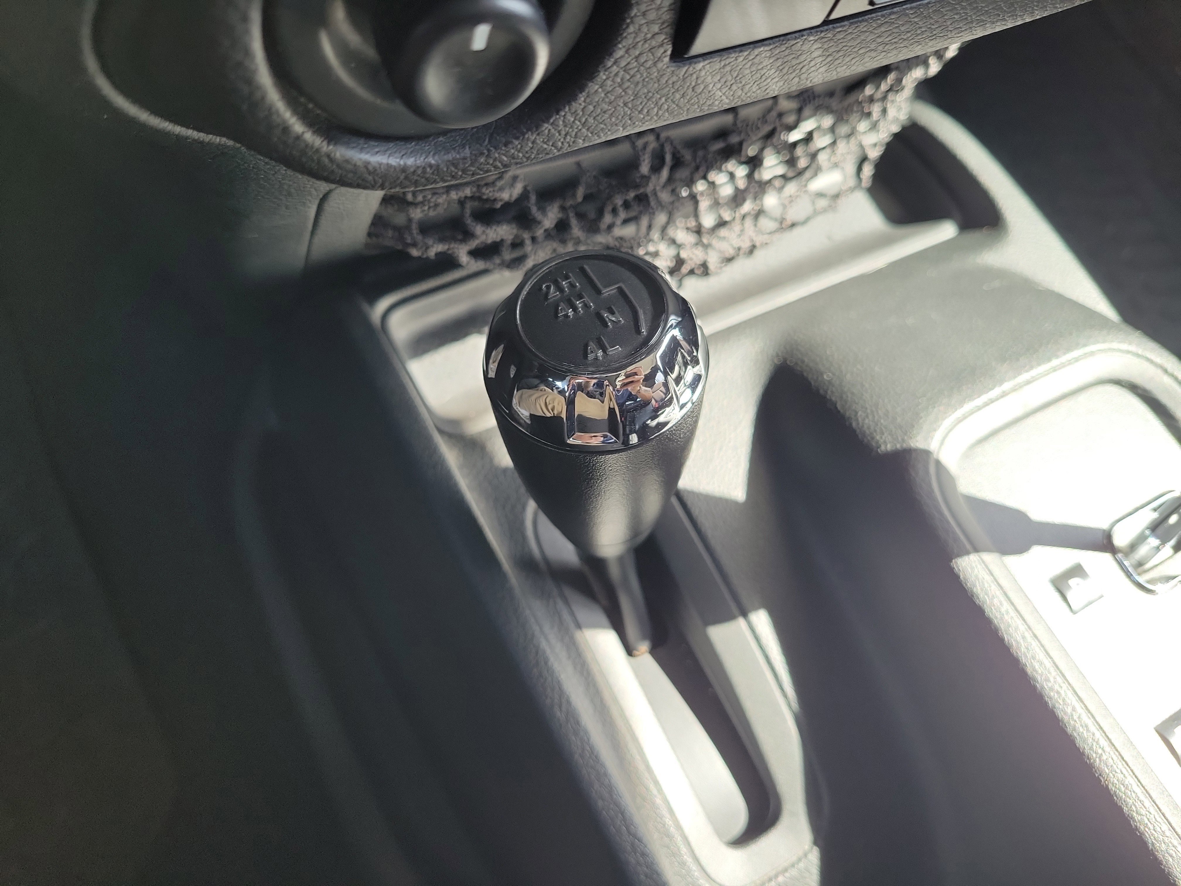 Used 2018 Jeep Wrangler Unlimited Sport S image 31
