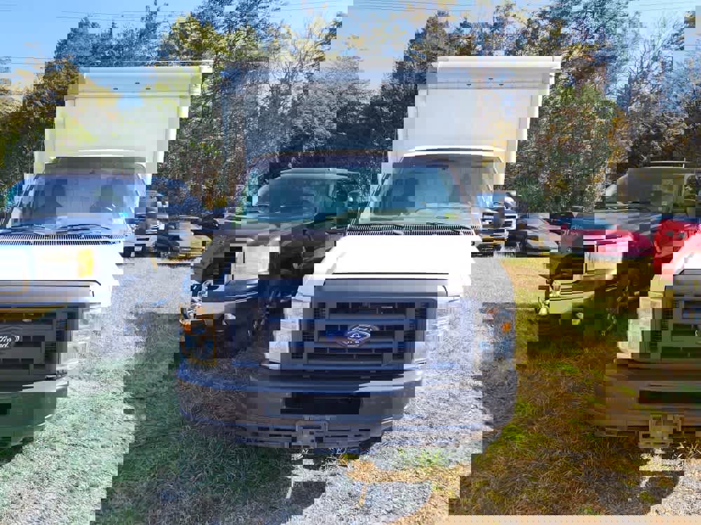 Used 2018 Ford E-350 and Econoline 350 Super Duty image 28