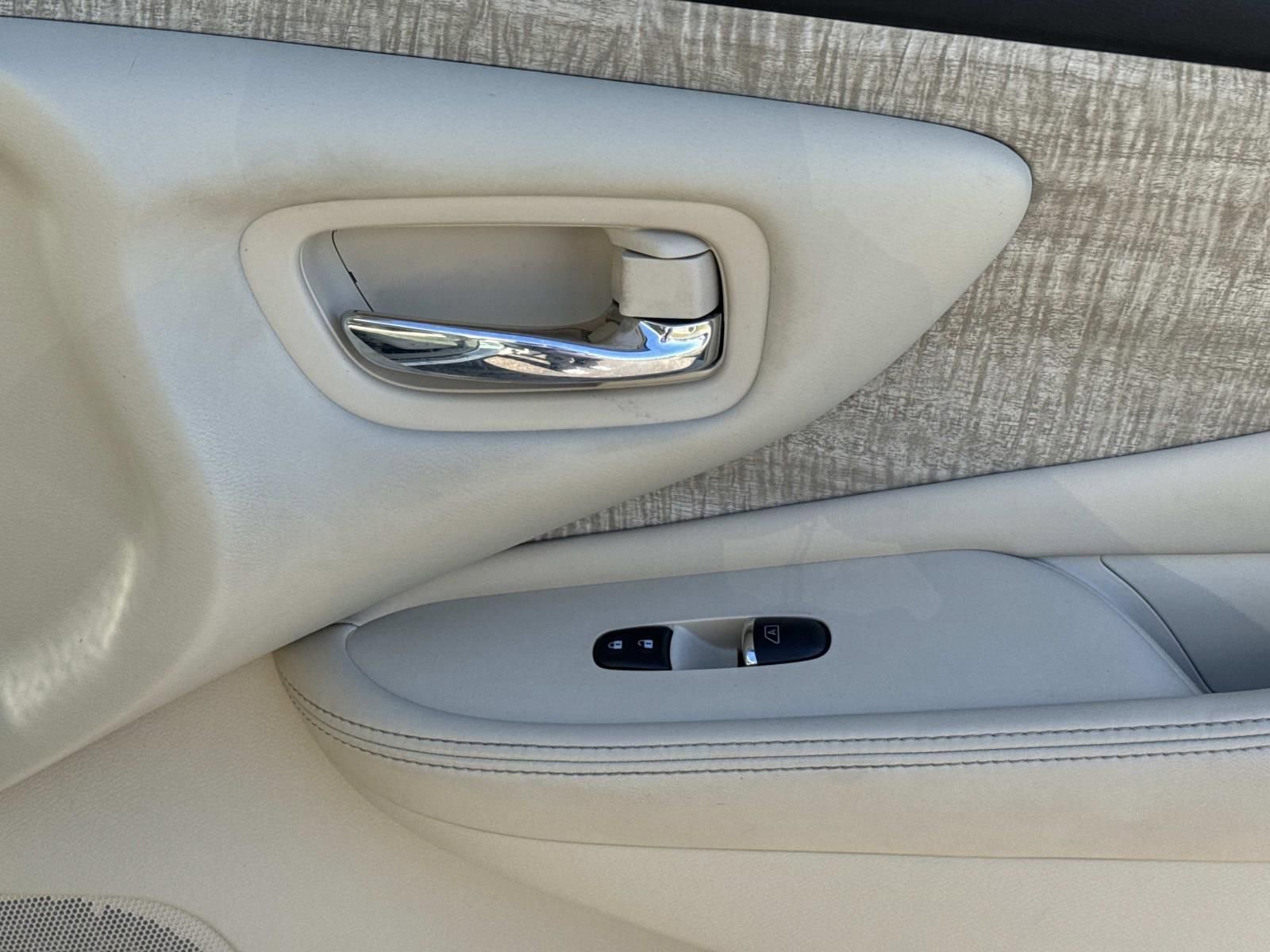 Used 2019 Nissan Murano SL w/ SL Technology Package FWD image 17