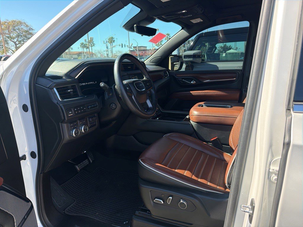 Certified 2024 GMC Yukon XL Denali Ultimate image 7