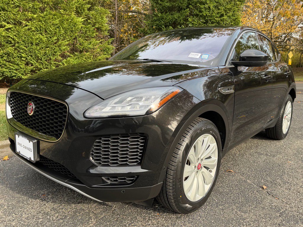 Used 2020 Jaguar E-PACE SE image 1