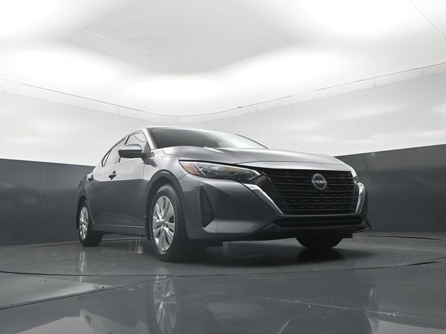 Used 2025 Nissan Sentra S w/ Lighting Package FWD image 32