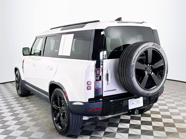 New 2026 Land Rover Defender 110 S image 7