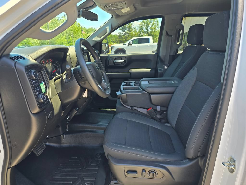 Certified 2022 Chevrolet Silverado 1500 Custom w/ Rally Edition AWD/4WD image 4