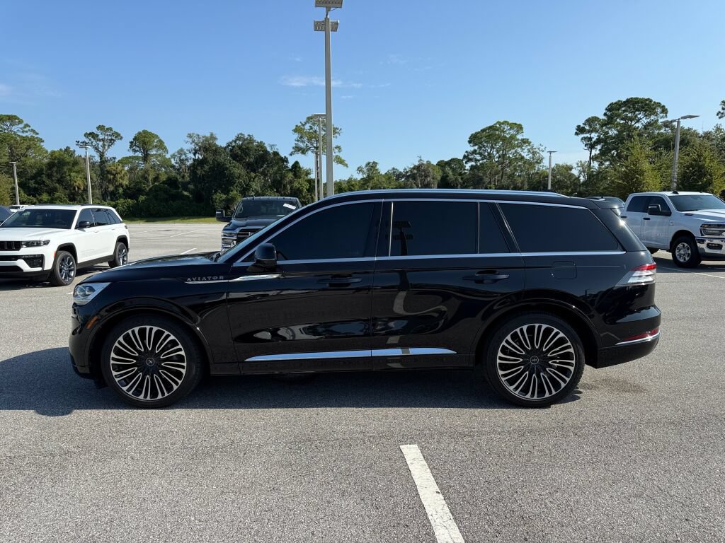 Used 2024 Lincoln Aviator Black Label w/ Dynamic Handling Package AWD/4WD image 6