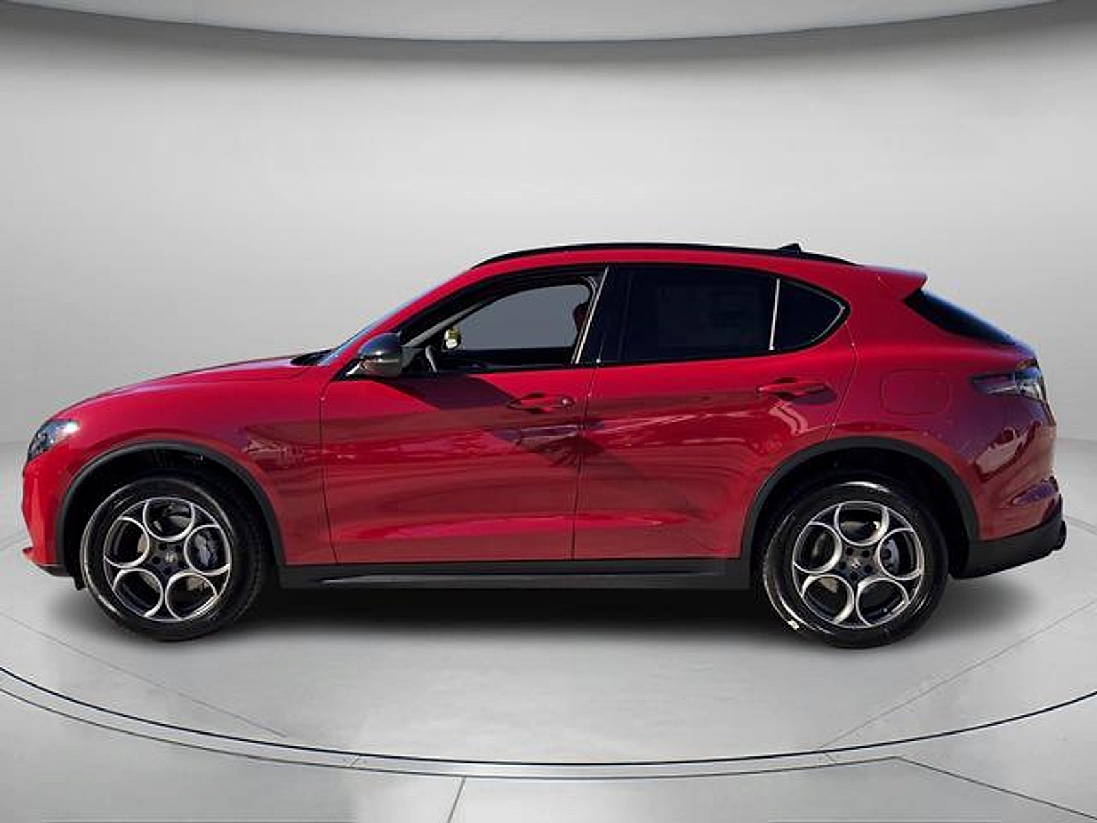New 2026 Alfa Romeo Stelvio Sprint w/ Convenience Package AWD/4WD image 2